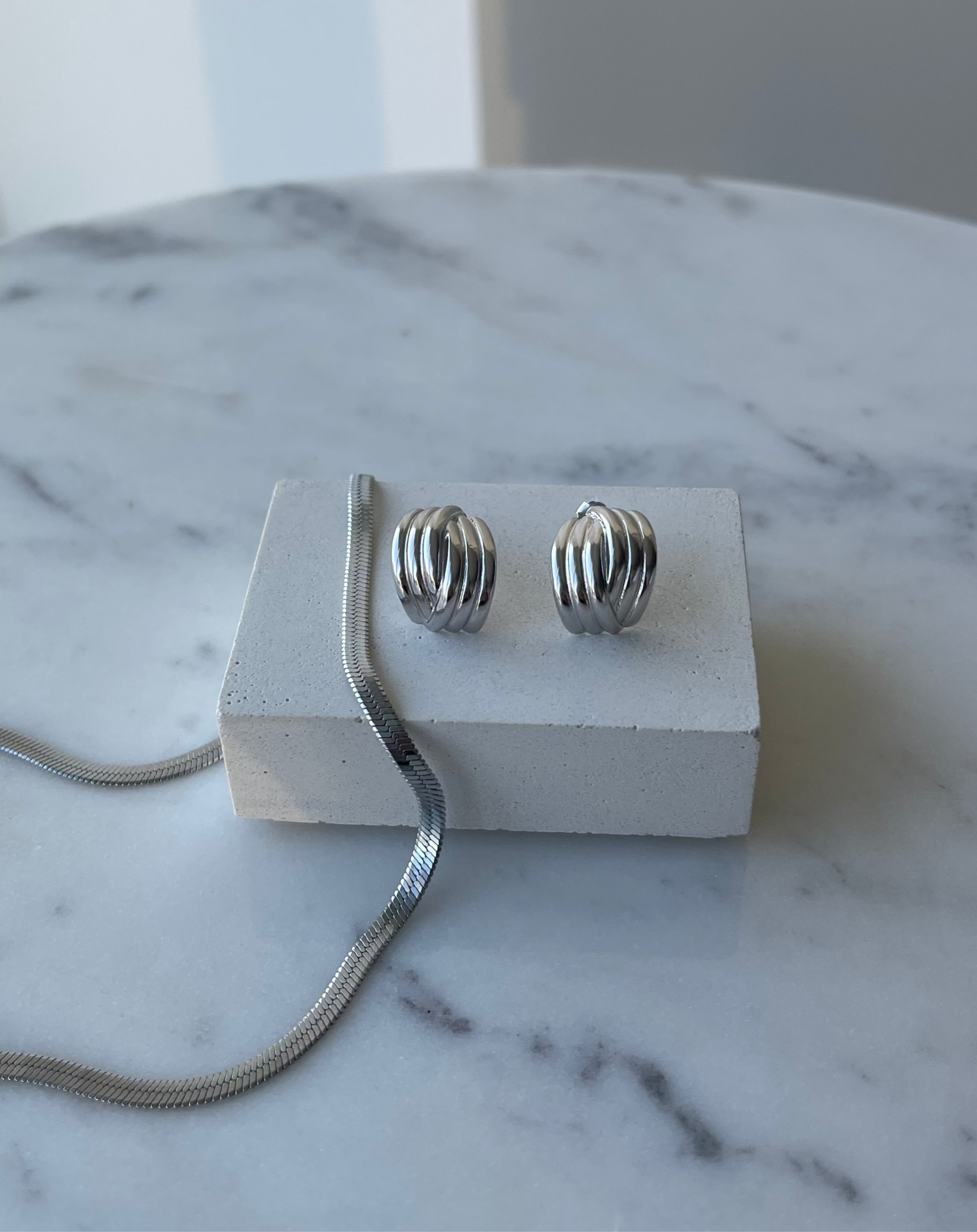 Elise earrings